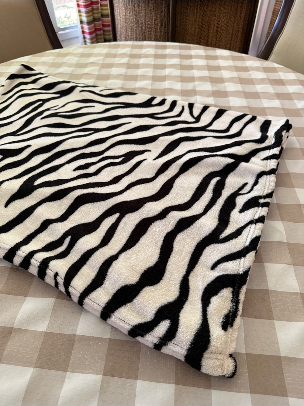 Plush Zebra Print Throw Blanket - Black & White